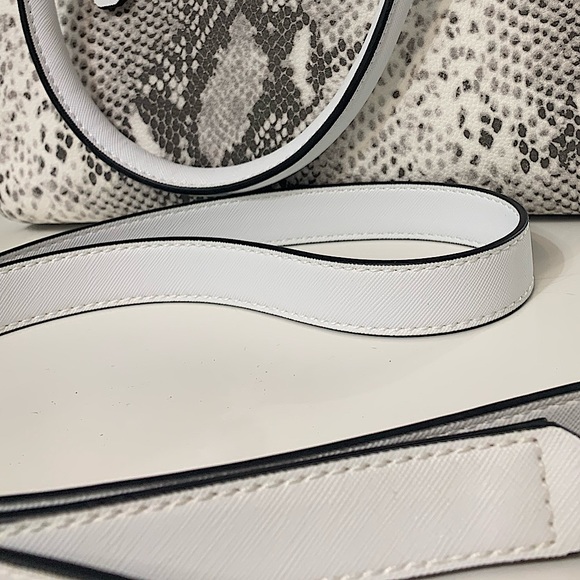 Sold - Picture 9 of 10